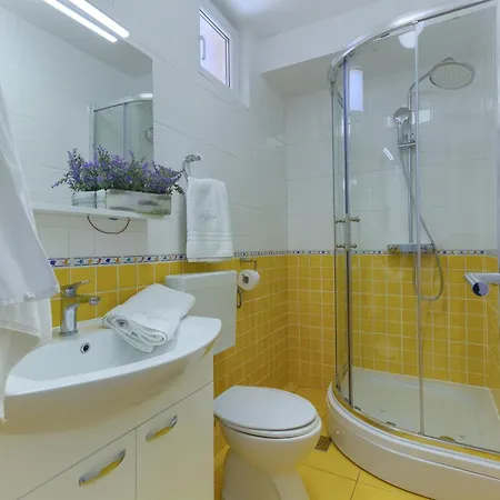 Arijana -more Apartment Slatine